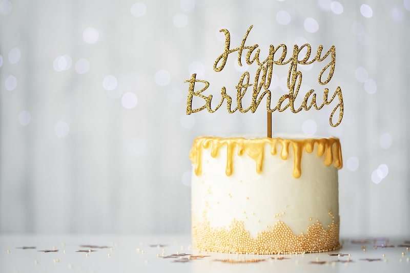 Cake Topper sind für Geburtstage ein toller Hingucker