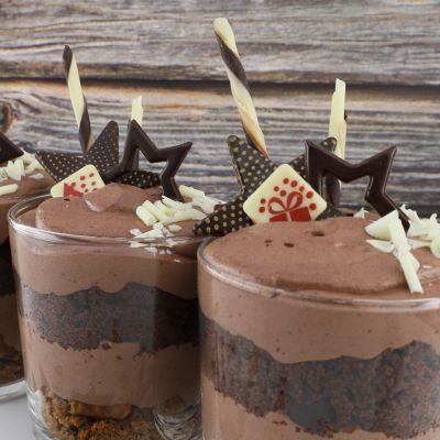 Dessert mit Schokoladendekor
