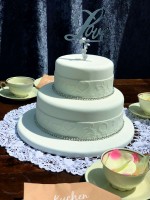 Cake Topper Love auf Torte 