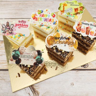 Dessert mit niedlichem Geburtstagsaufleger