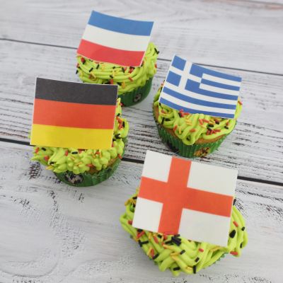 Fähnchen-Dekoration auf Muffins